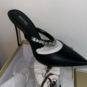 Michael Kors jessa mule pump. Color black. Leather/jewel stones. Women US 9